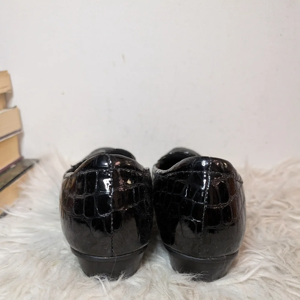 Clarks Glossy Alligator Croc Embossed Shiny Loafers 6.5